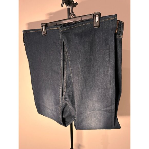 Signature Levi Strauss Women's Jeans Mid Rise Bootcut - Picture 11 of 12